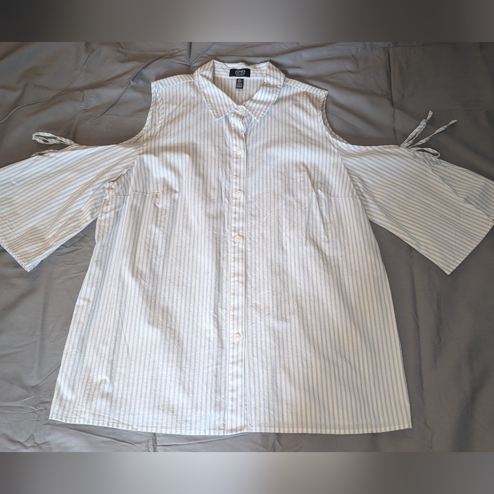 Like New Light Blue Pin Stripe Blouse